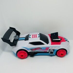 Hot‎ Wheels Twinduction Ready-to-Race Car Builder Set